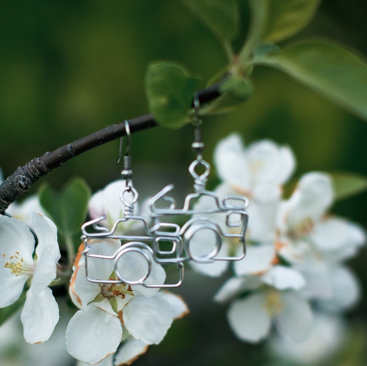 Camera Earrings // Gift for Photographers // Photography Gifts